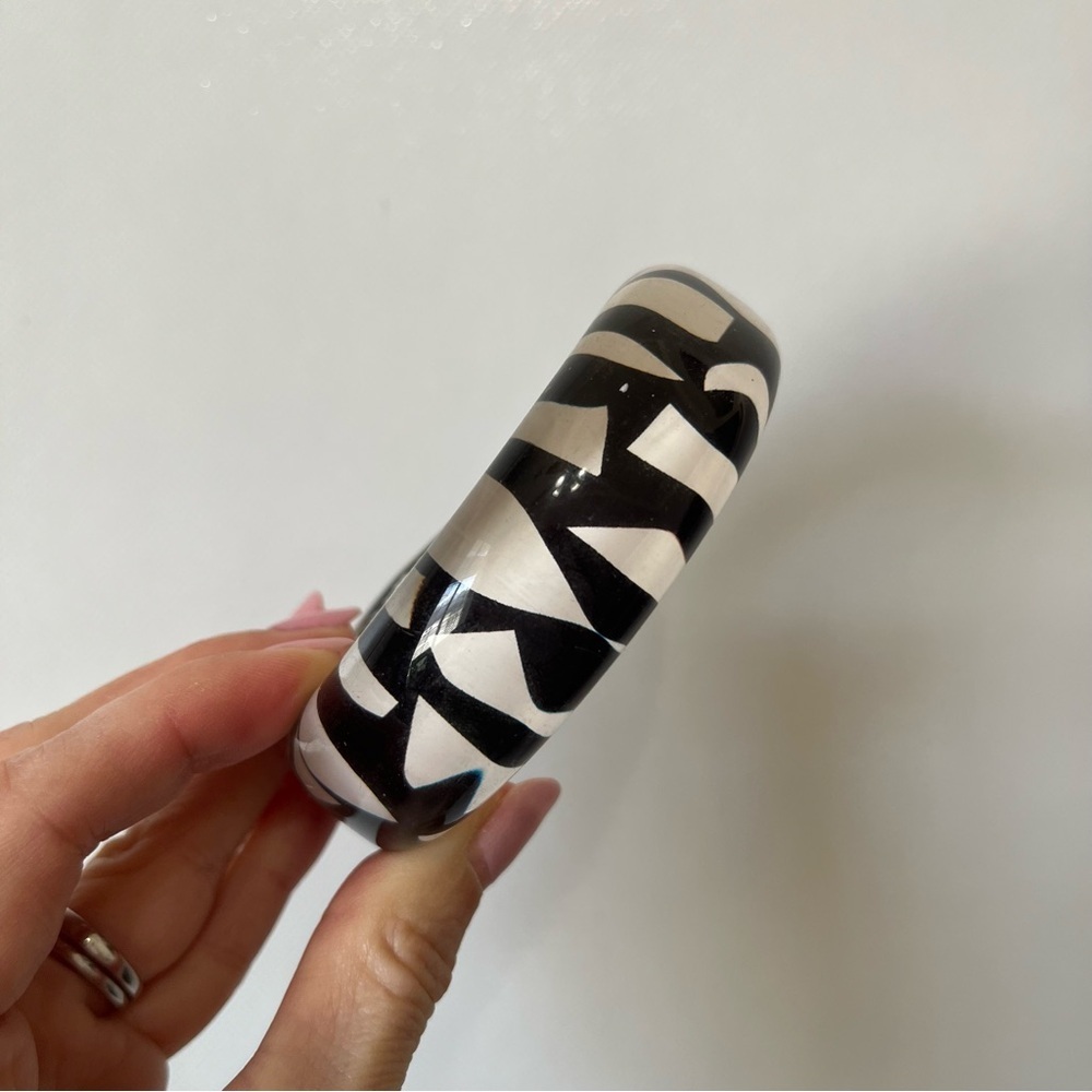 Vintage Black White Lucite Bangle Chunky